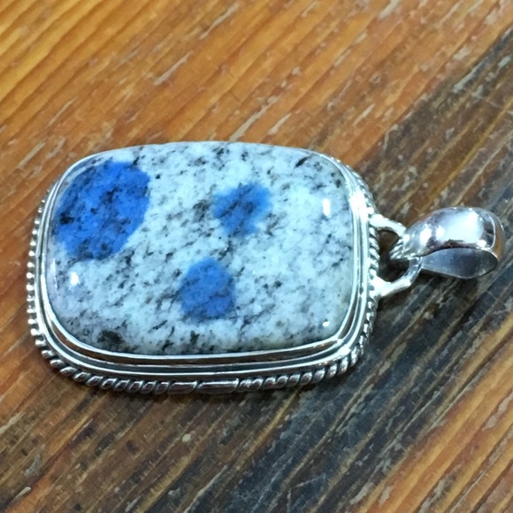 K2 Azurite in Granite Pendant - Picture 3 of 8